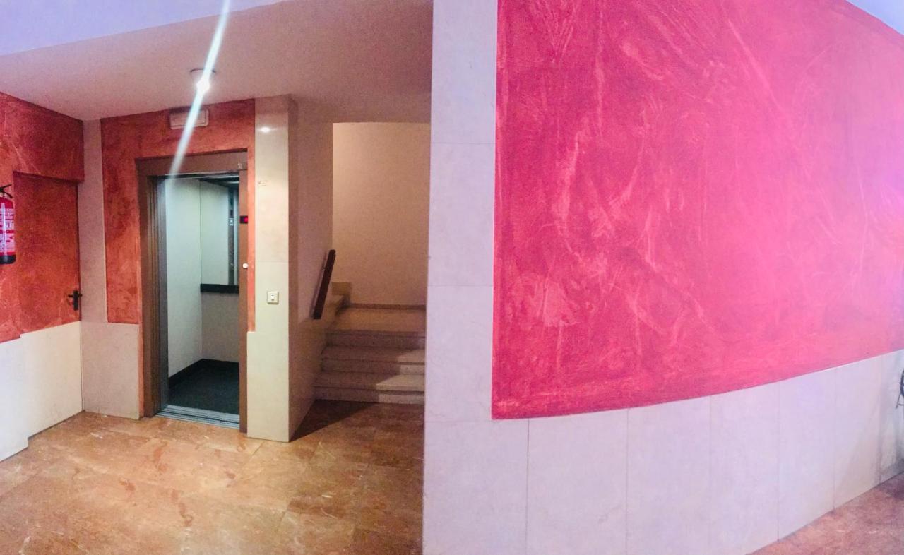 Apartamento Centrico En Monforte De Lemos - No Wifi - Parking Privado Exterior photo